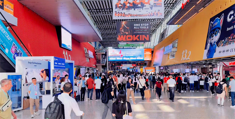 QGM 138வது கான்டன் கண்காட்சியில் வெற்றிகரமாக பங்கேற்று அதன் அறிவார்ந்த உற்பத்தி திறன்களை வெளிப்படுத்தியது.